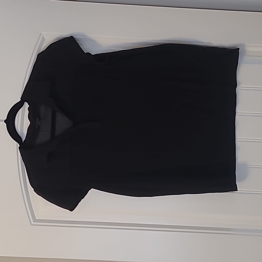 Black Tee Sheer shoulder